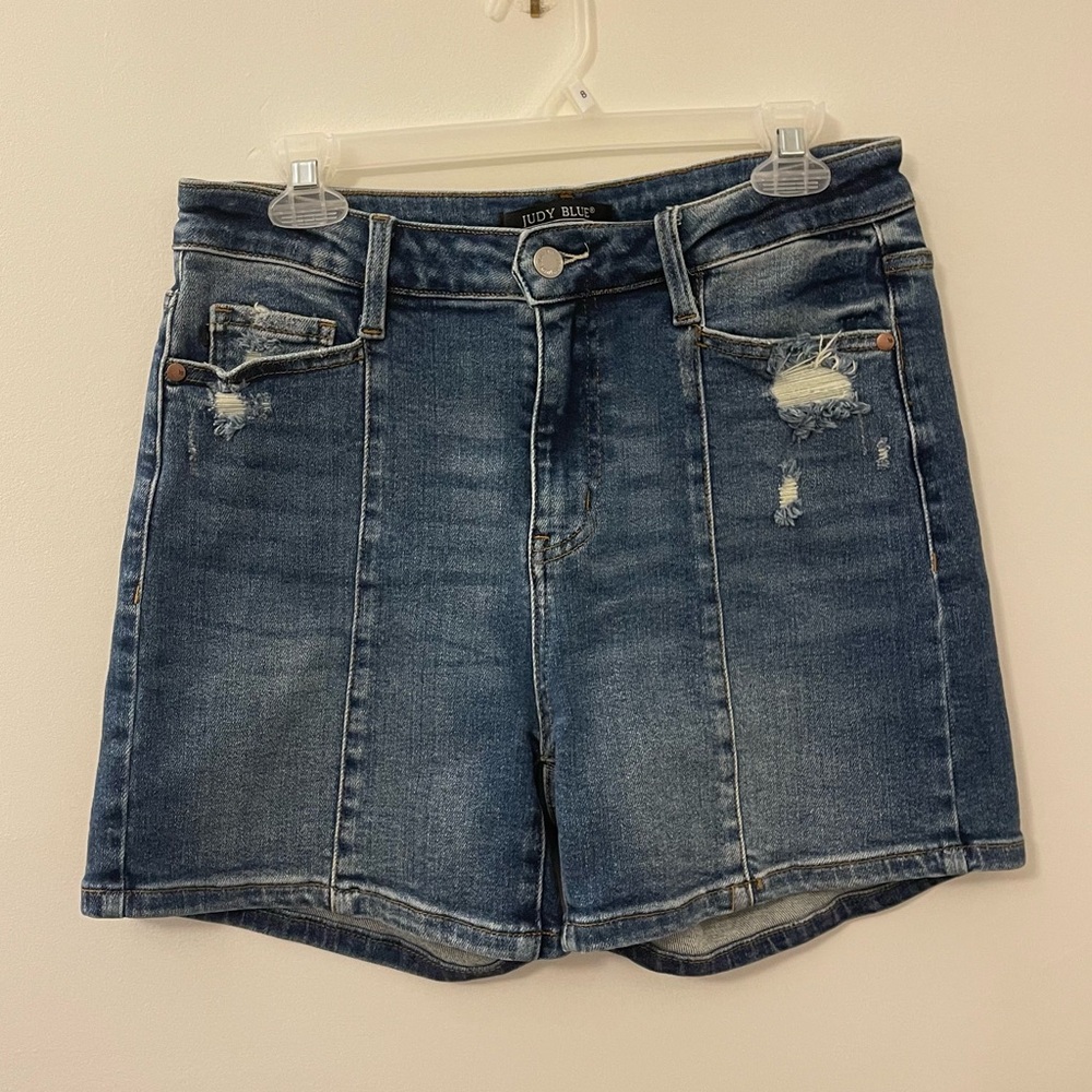 Judy Blue Distressed Medium Wash Denim Jean Shorts